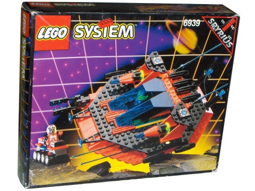Box art for LEGO Space Saucer Centurion 6939