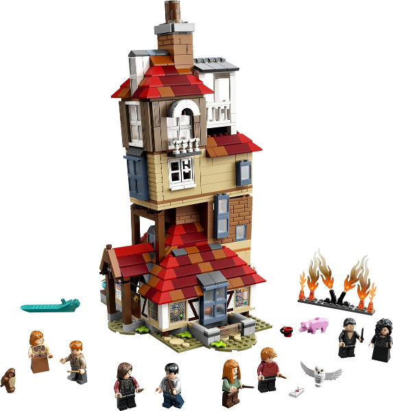 Display of LEGO Harry Potter Attack on the Burrow 75980