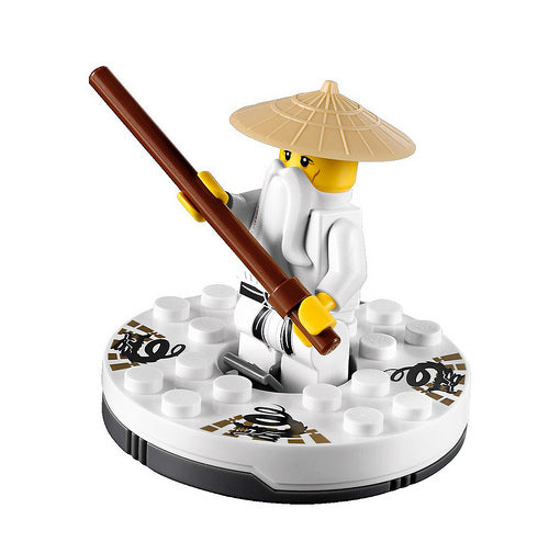 Display of LEGO NINJAGO Wu Sensei Spinner - The Golden Weapons 853106