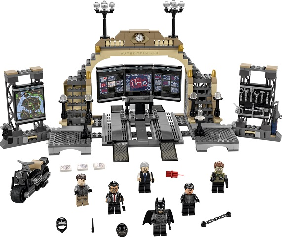 Display for LEGO Super Heroes Batcave: The Riddler Face-off 76183