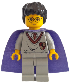 Display of LEGO Harry Potter Harry Potter, Gryffindor Shield Torso, Light Gray Legs, Violet Cape
