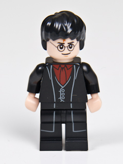 Display of LEGO Harry Potter Harry Potter, Black Long Coat and Vest, Dark Red Shirt and Tie